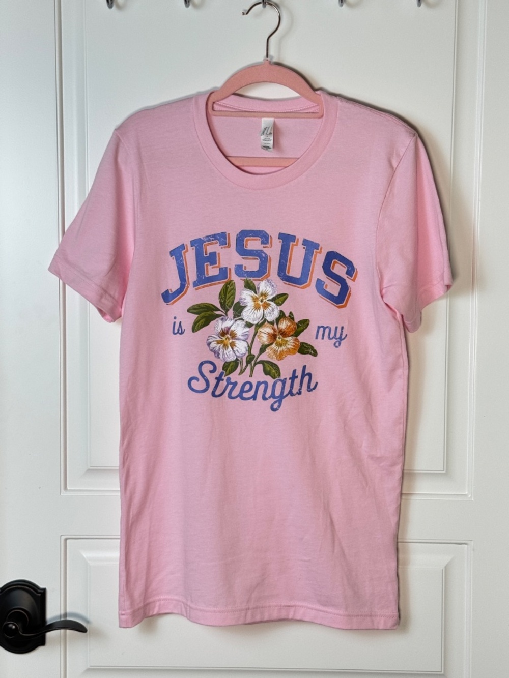 PINK CREW NECK T-SHIRT WITH "JESUS IS MY STRENGTH" GRAPHIC - NWOT - Picture 7 of 13
